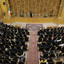 تصاویری از کرسی تلاوت قرآن ویژه بانوان - 14040905- عکس : حافظ کل قرآن کریم مهدیه نیکویی