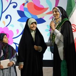 محفل جلوه‌های حضرت زهرا (س) در قرآن - 1404/09/20- عکس : حافظ کل قرآن کریم مهدیه نیکویی