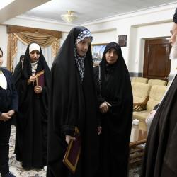 دیدار تولیت آستان عبدالعظیم(ع) با حفاظ رتبه‌دار مسابقات قرآن - 14040824